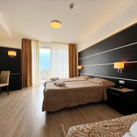 Village Bazzanega - Montagnoli Group 3* Tremosine