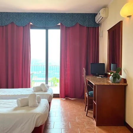 Village Bazzanega - Montagnoli Group 호텔 3*