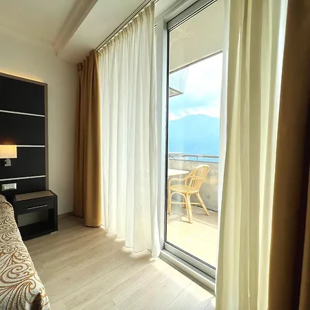 호텔 Village Bazzanega - Montagnoli Group