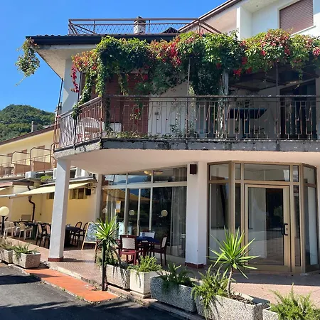 Village Bazzanega - Montagnoli Group 호텔 3*